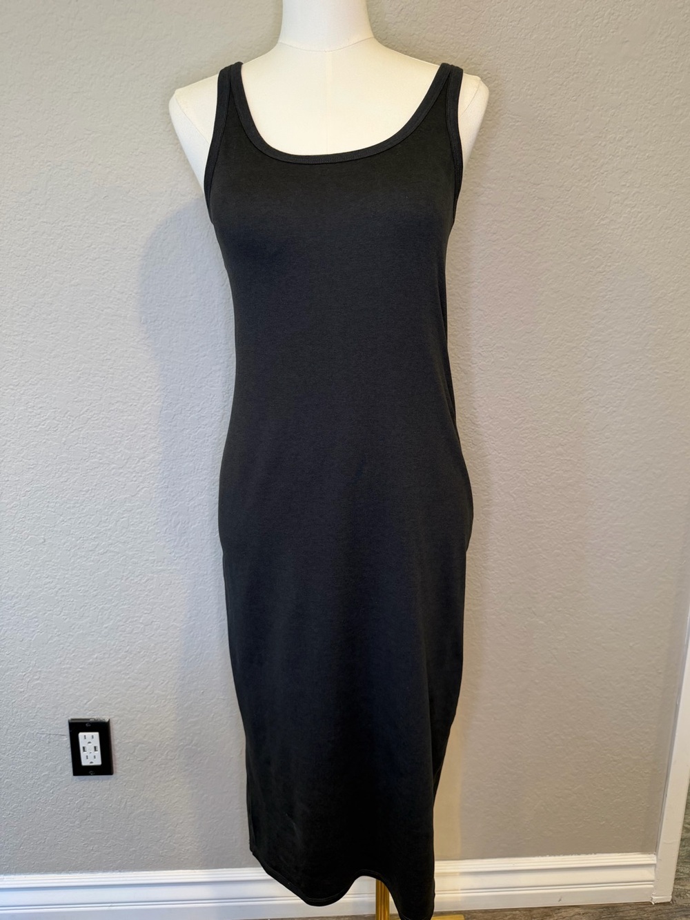 Vuori Halo Essential Tank Dress Black Heather Built-In Bra Size Small